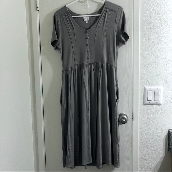 Emberly Dresses & Skirts - Swing Dress with Pockets brown L shortsleeved